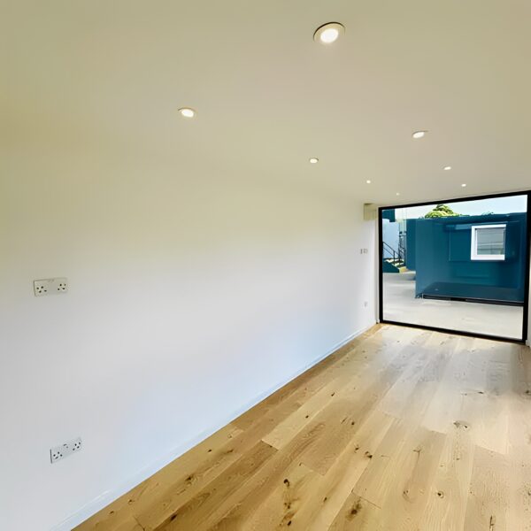 20ft x 8ft Custom Shipping Container Converted Office | Portable Building | Garden Office - Image 5