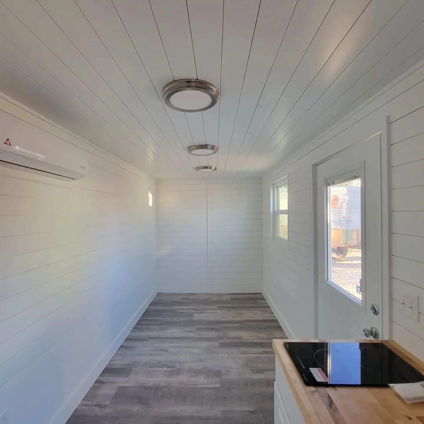 Custom 20ft Shipping Container House - Image 4